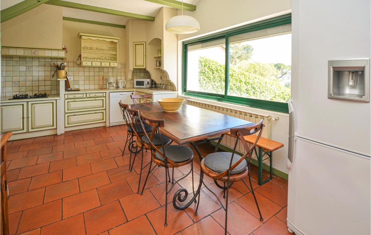 Cozy Home In Sete With Outdoor Swimming Pool Buitenkant foto