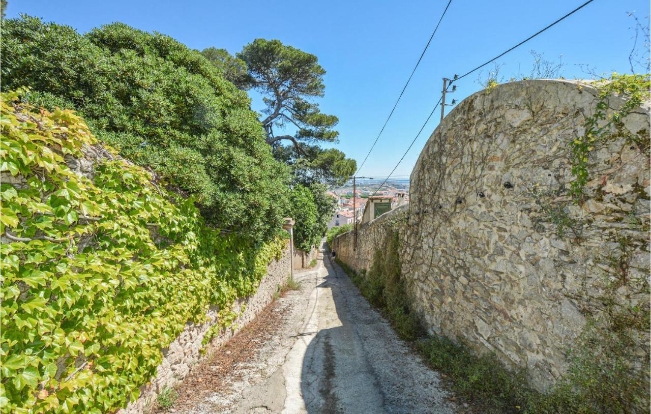 Cozy Home In Sete With Outdoor Swimming Pool Buitenkant foto